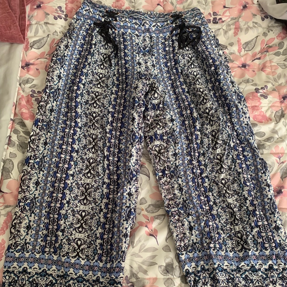 GUESS pants
